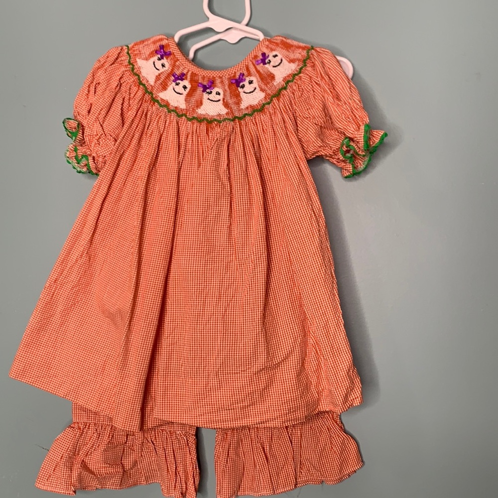 Smocked ghost top and pants set 3T
